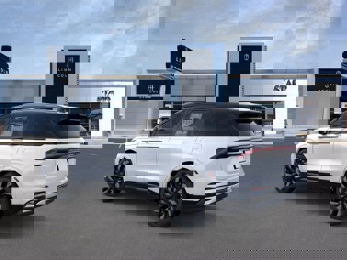 New 2025 Lincoln Nautilus Reserve image 4