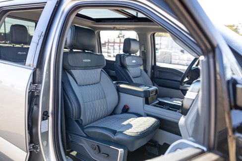 Used 2024 Ford F450 Limited w/ FX4 Off-Road Package image 37