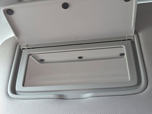 Used 2025 Nissan Frontier SV image 32