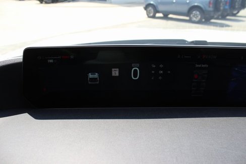 New 2025 Ford Expedition Active image 11