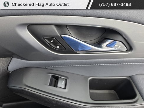 Used 2020 Chevrolet Traverse LT image 44