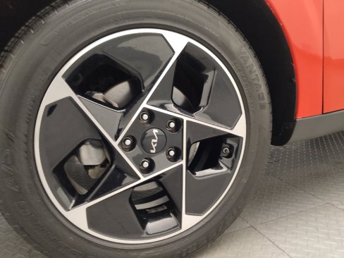 Used 2023 Kia Soul EX image 31
