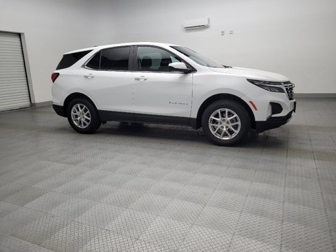 Used 2023 Chevrolet Equinox LT w/ LPO, Floor Liner Package image 11