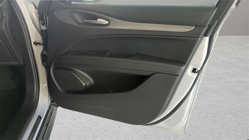 New 2025 Alfa Romeo Stelvio Sprint image 41