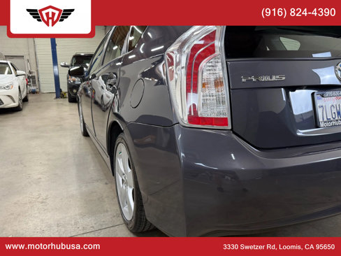 Used 2015 Toyota Prius Five image 15