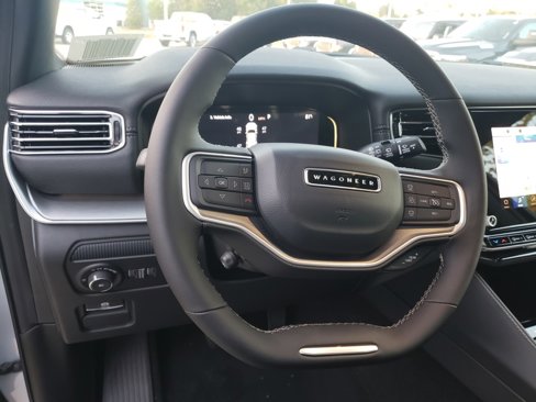 New 2025 Jeep Wagoneer Series II image 13
