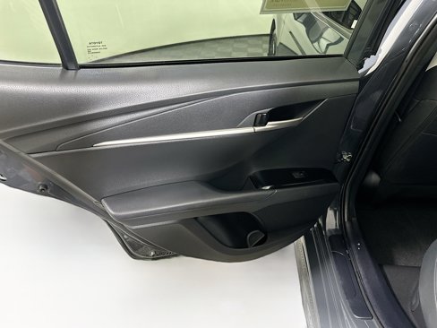 Used 2025 Toyota Camry SE image 26