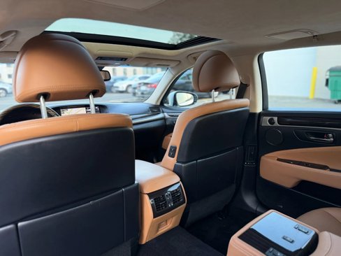 Used 2015 Lexus LS 460 L image 20