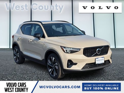 New 2026 Volvo XC40 B5 Plus w/ Climate Package image 1