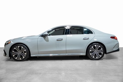 Used 2024 Mercedes-Benz E 350 4MATIC Sedan w/ Driver Assistance Package image 26