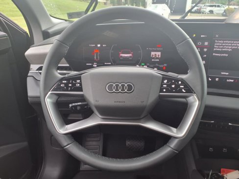 New 2025 Audi Q6 e-tron Premium Plus image 15