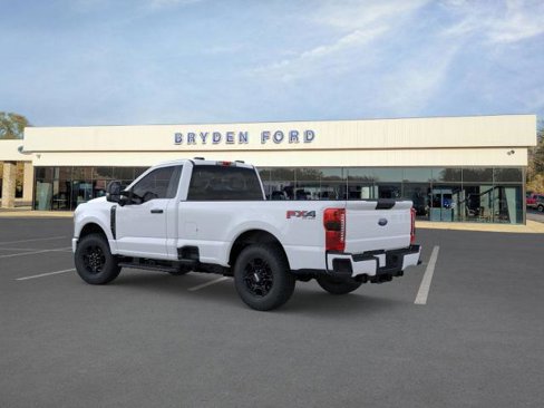 New 2025 Ford F350 XLT image 5