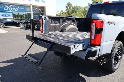 New 2026 Ford F250 Platinum image 18