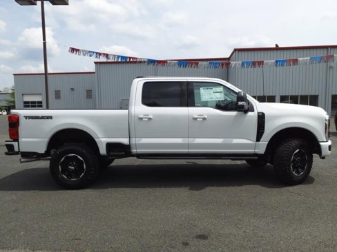 New 2025 Ford F250 XLT w/ Black Appearance Package image 3