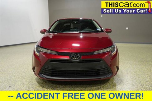 Used 2025 Toyota Corolla LE image 2