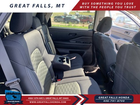 Used 2024 Nissan Pathfinder SV image 31