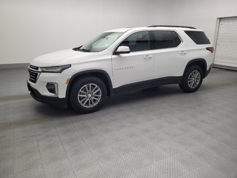 Used 2022 Chevrolet Traverse LT image 2