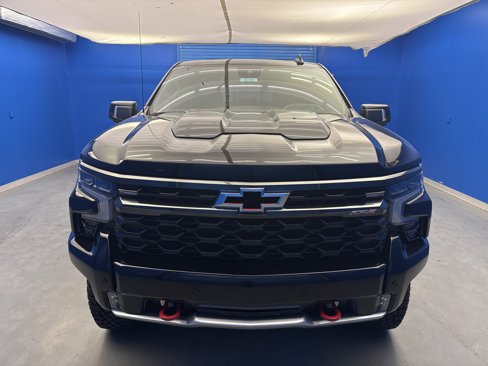 New 2026 Chevrolet Silverado 1500 ZR2 image 3