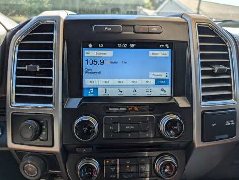 Used 2016 Ford F150 Platinum w/ Technology Package image 18