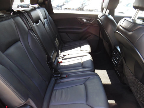 Used 2017 Audi Q7 3.0T Premium image 21
