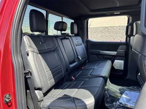 New 2025 Ford F250 Platinum image 31