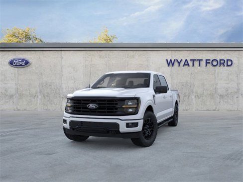 New 2025 Ford F150 XLT image 2