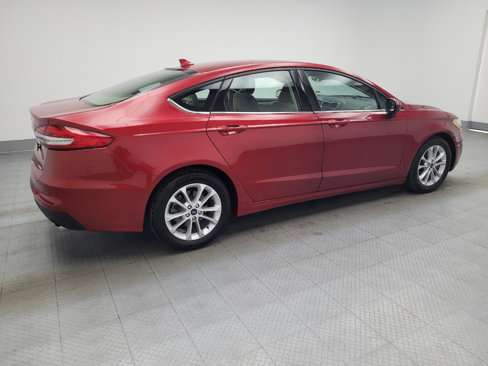 Used 2020 Ford Fusion SE image 10