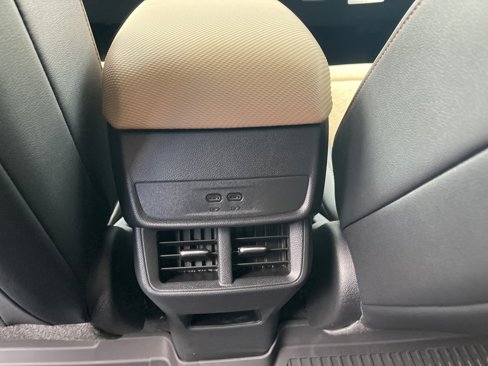 New 2026 Chevrolet Equinox ACTIV w/ LPO, Floor Liner Package image 14
