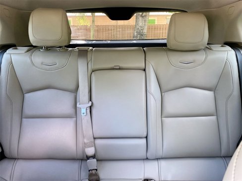 Used 2023 Cadillac XT4 Luxury w/ Cold Weather Package image 35