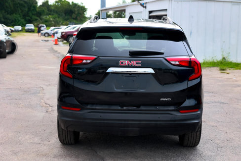 Used 2018 GMC Terrain SLE w/ Driver Convenience Package image 9