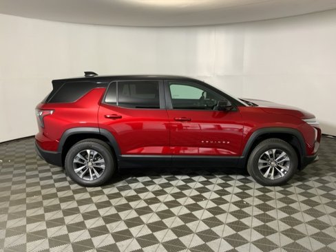 New 2026 Chevrolet Equinox LT w/ Convenience Package II image 8