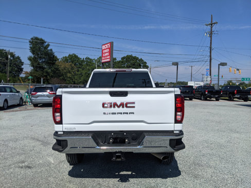 Used 2022 GMC Sierra 2500 Pro w/ Gooseneck/5TH Wheel Package image 8