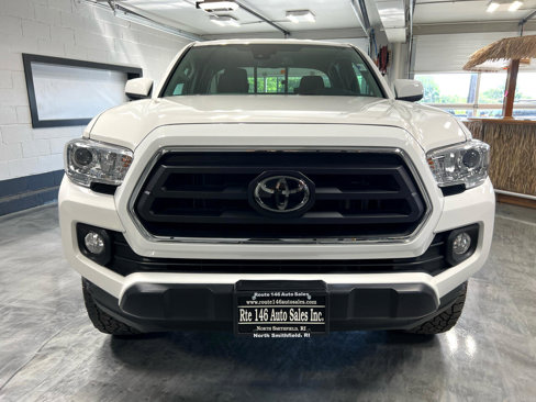 Used 2020 Toyota Tacoma SR5 image 3