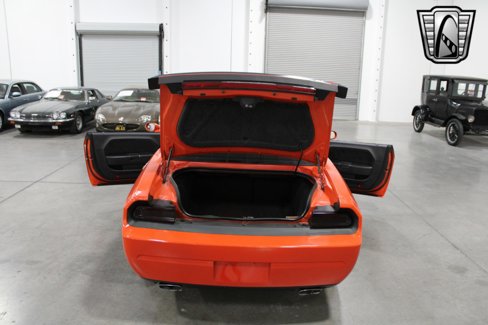 Used 2009 Dodge Challenger SRT8 image 8