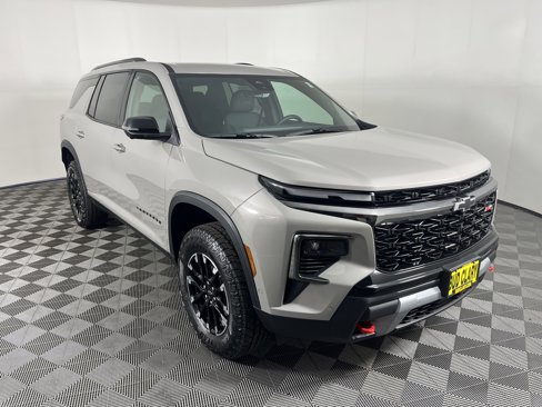 New 2026 Chevrolet Traverse Z71 w/ Enhanced Driving Package image 3