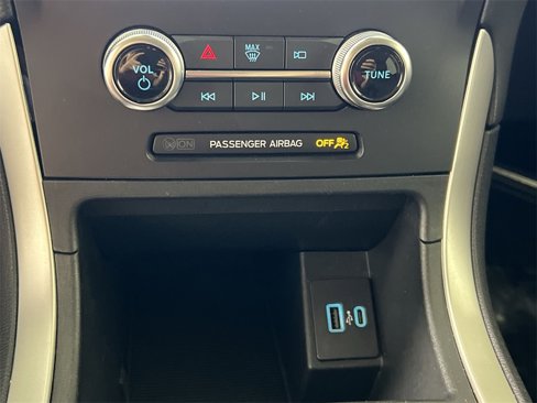 Used 2024 Ford Edge SEL image 16