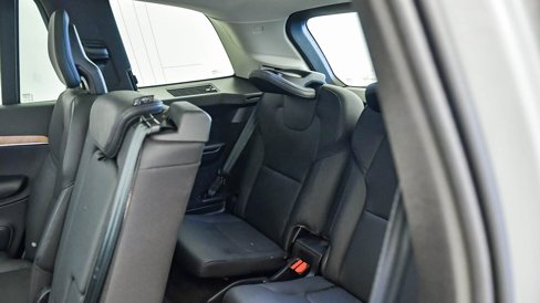 Certified 2025 Volvo XC90 B6 Plus image 24