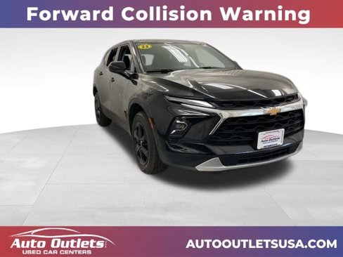 Used 2023 Chevrolet Blazer LT image 1