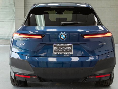 Used 2024 BMW iX xDrive50 w/ Premium Package image 28