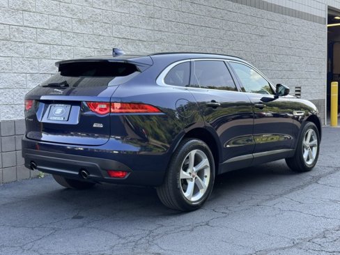 Used 2019 Jaguar F-PACE Premium image 3