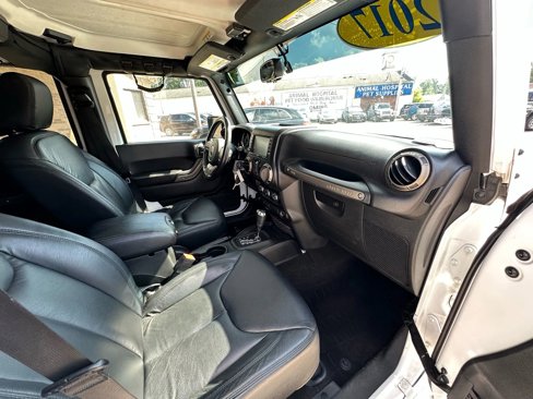 Used 2018 Jeep Wrangler Unlimited Sport image 10