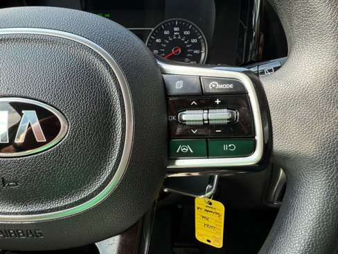 Used 2021 Kia Sorento LX image 29