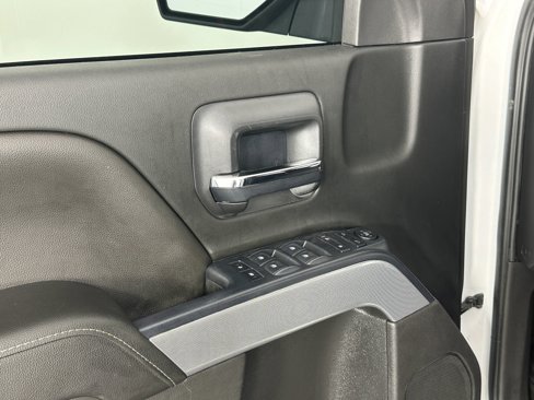 Used 2018 Chevrolet Silverado 1500 LT w/ All Star Edition image 26