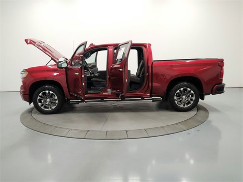 Used 2025 Chevrolet Silverado 1500 High Country w/ Technology Package image 13