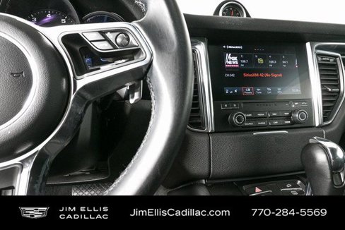 Used 2018 Porsche Macan image 13