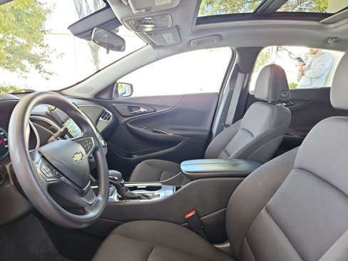 Used 2024 Chevrolet Malibu LT image 22
