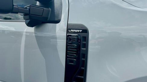 New 2025 Ford F250 Lariat w/ Lariat Ultimate Package image 4