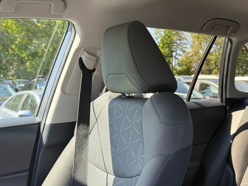 Used 2024 Toyota RAV4 XLE image 27