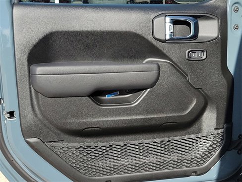 New 2025 Jeep Gladiator Sport image 11