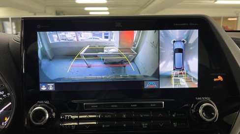 Certified 2022 Toyota Highlander Platinum image 34